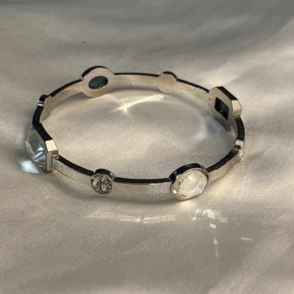 Very Sparkly Bangle Silver Tone Clear Stone Bracelet Bling Glam Stackable Estate - Picture 3 of 16